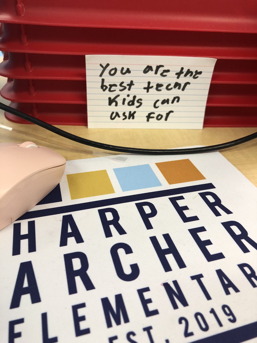 APS_MsMoses's tweet photo. My Trailblazers always show the L❤️VE. This scholar writes me a note almost everyday that brightens my day! #BLAZE #IamLOVING @APSHAES https://t.co/qQecGXbDHL