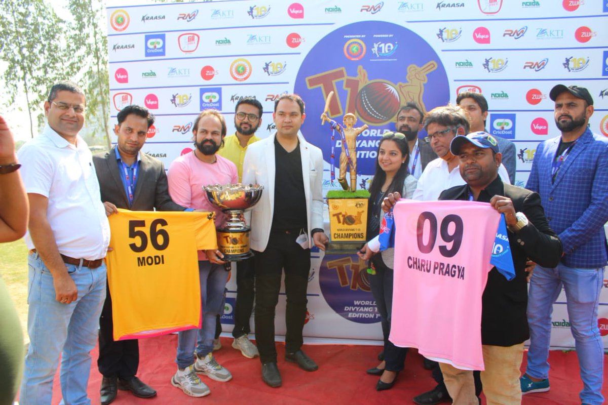 SharmaKhemchand's tweet photo. विश्व में पहली बार भारत में आयोजित होने वाले #worlddivyangt10 की ट्राफी एवं टीशर्ट का @CharuPragya जी के साथ अनावरण किया।

"यह टूर्नामेंट #मोदी जी के प्रिय #दिव्यांग जनों के विकास में महत्पूर्ण भूमिका अदा करेगा एवं नई अपोर्चनिटी पैदा करेगा"

@kspcca की टीम को हार्दिक शुभकामनाएँ। https://t.co/LRdkd3DyRl