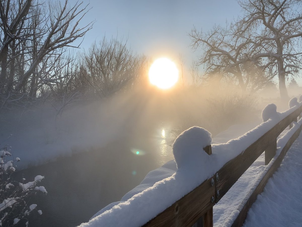 rmnft's tweet photo. Snowy walk along the Cherry Creek trail!
.
#natureinthecity #snowday #naturetherapy #cherrycreektrail #colorado #beautiful #certifiedforesttherapyguide https://t.co/lfdXHtZsYB
