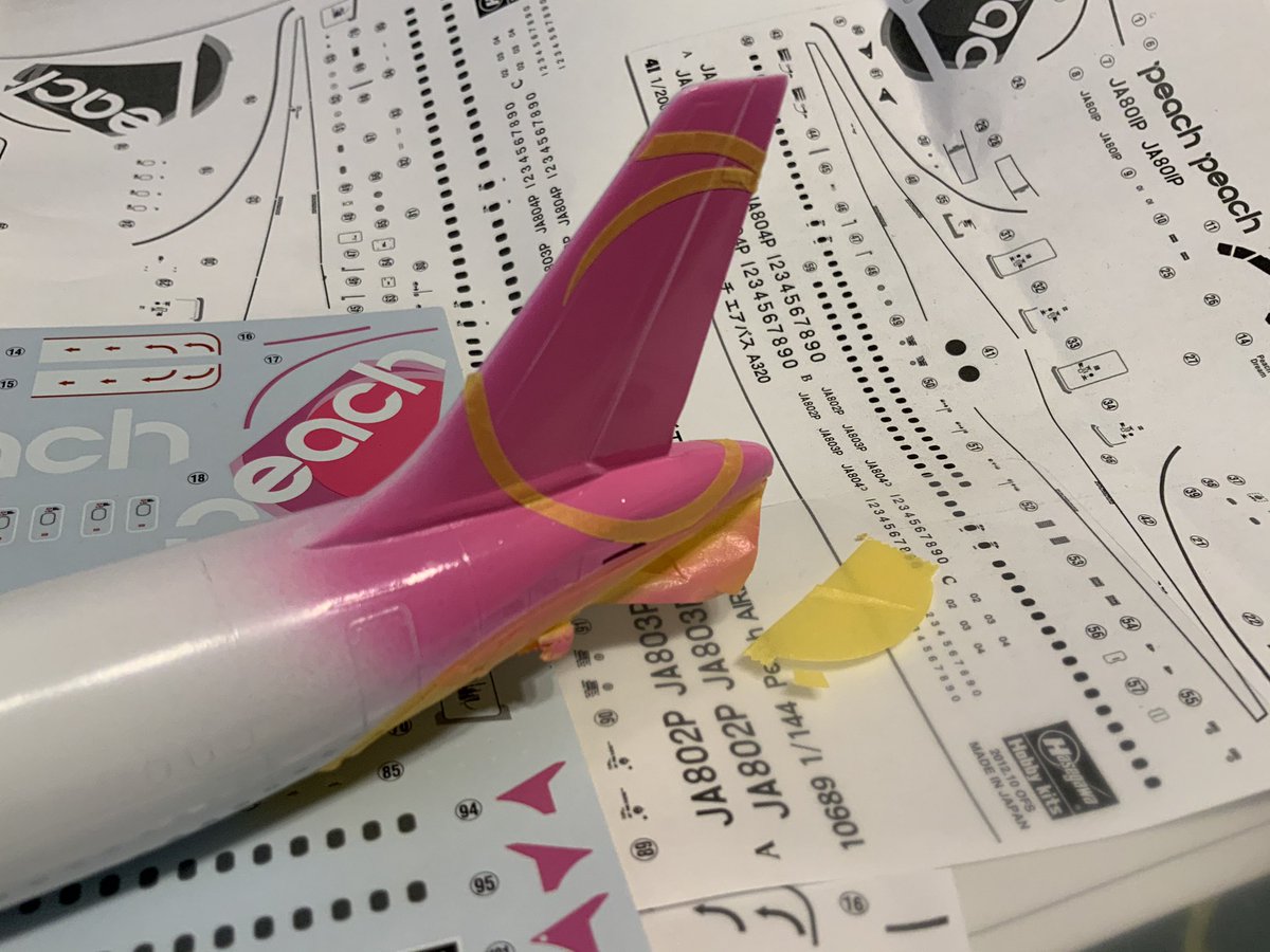 真円じゃなかったのでサークルカッター使うも相当手こずった
両面マスキングするのに1時間溶かす