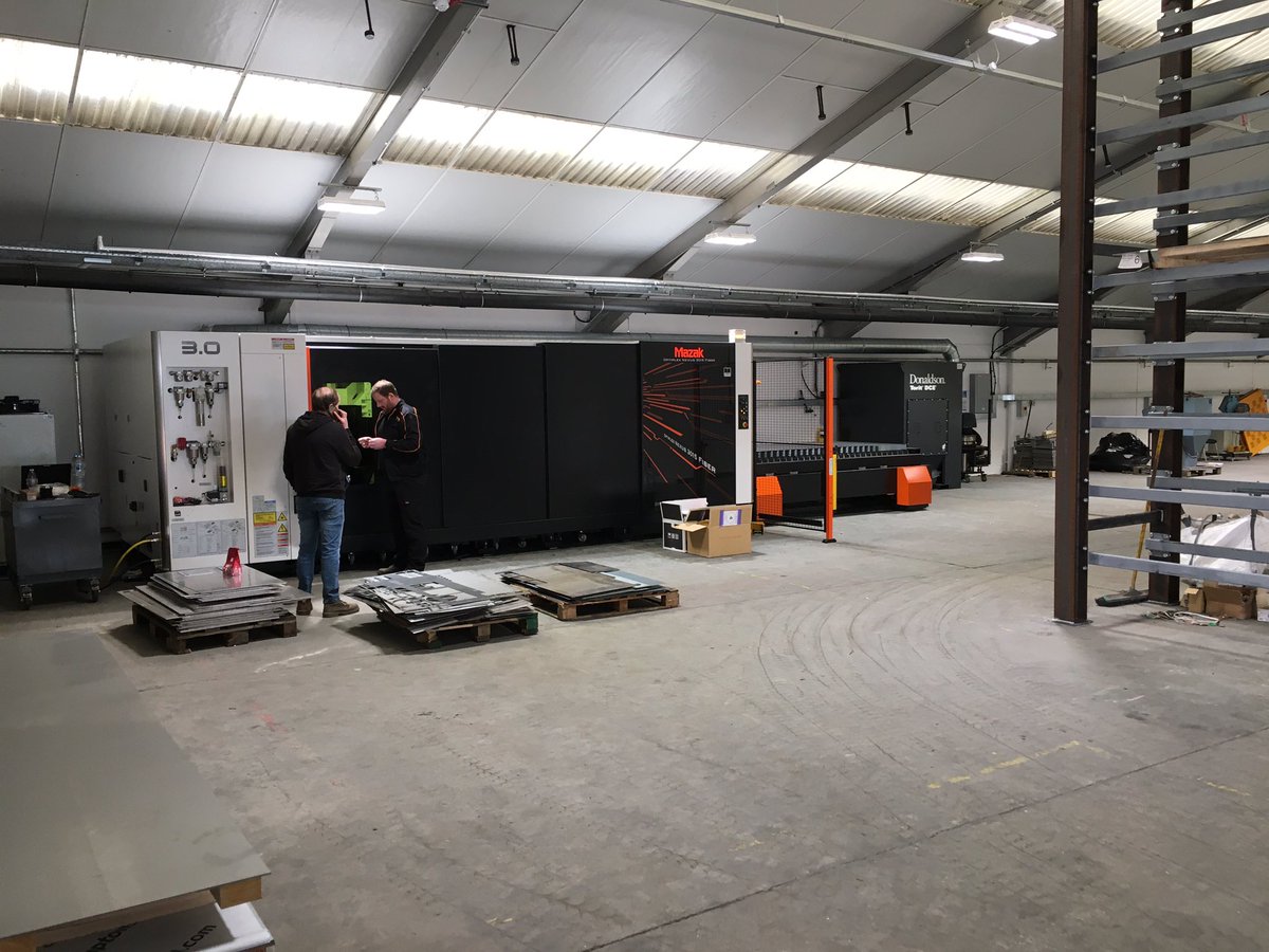 Munford_Radan's tweet image. Mazak Optiplex NEXUS 3Kw Fibre Laser successfully programmed and cutting &amp;amp; Fly Cutting using @radansoftware @MazakEurope