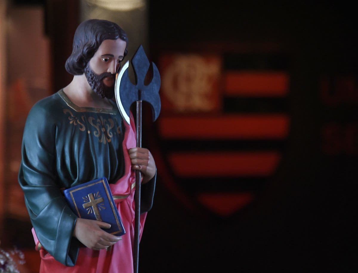 Maduga_Malvadao's tweet photo. Esse é o nosso São Judas Tadeu da sorte passando pra tirar todo olho e abençoando nosso time hoje. #saojudastadeu #Flamengo #FlamenguistaSegueFlamenguista #FlamengoCampeao #mengoo #SAOxFLA #saopaulofc #saoxflanopremiere https://t.co/AobGG1Zygk