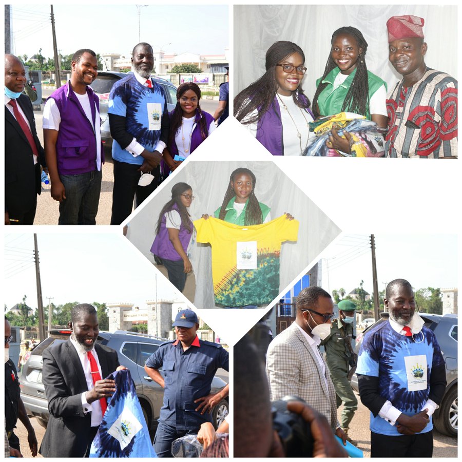 WAFonline's tweet photo. Following this, Dr. Taiwo Abosede Adamson (former Medical Director of #NeuropsychiatricHospital ,Aro, Abeokuta, Ogun State.) who spoke eloquently about the strategic imperative of the initiative, unveiled the Royal Emblem of A.A.G.H.I Branded Adire Tops were available for sale https://t.co/BDuieWCHfN