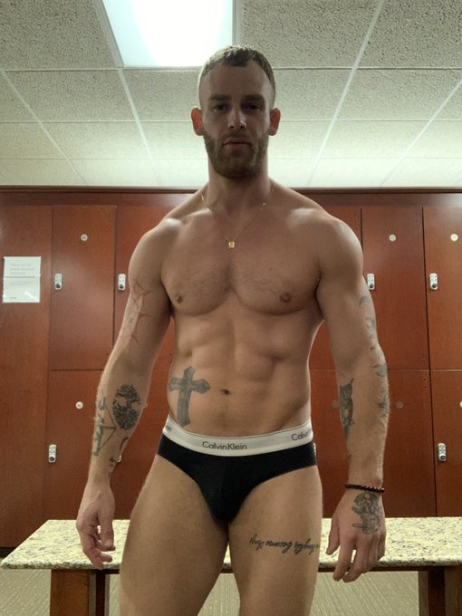 Go follow https://t.co/dRg84npu98 for more exclusive content. #onlyfanmodel #onlyfans #men #gay #video