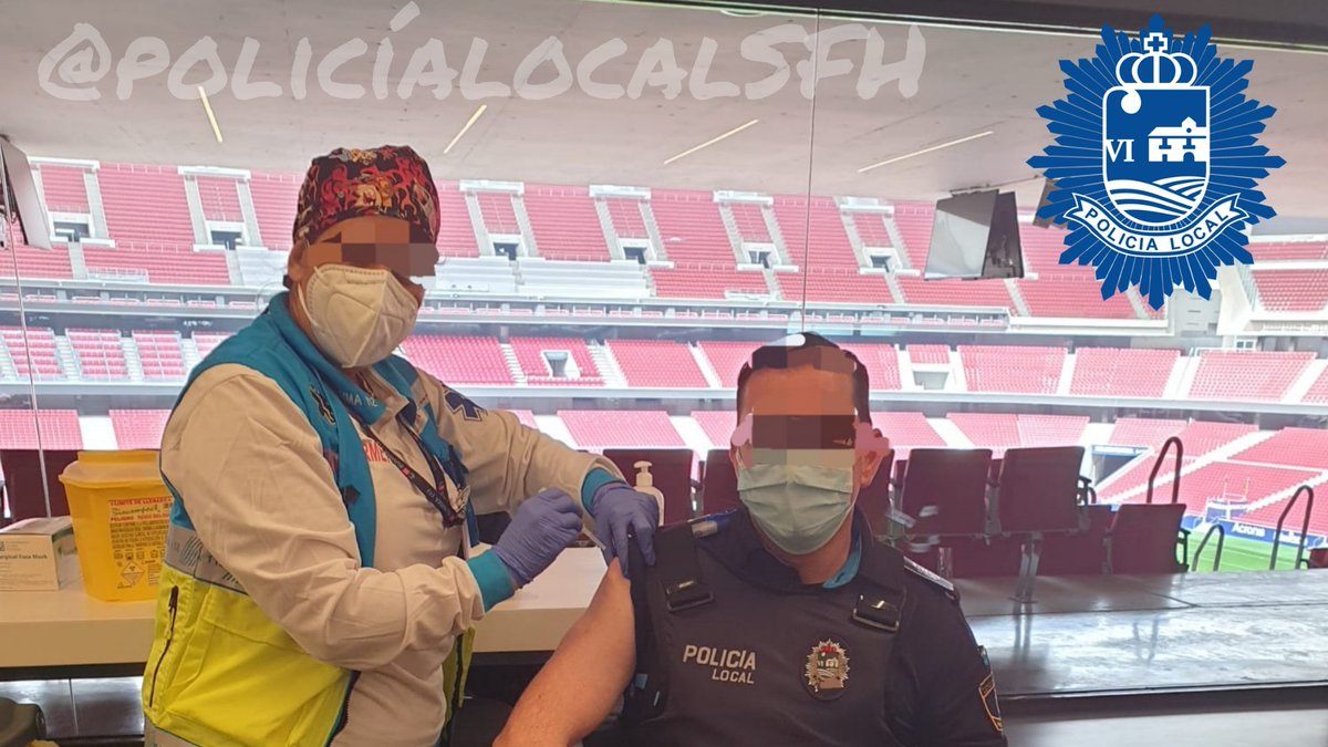🔵🔵🔵
🗓25Feb
➡️Hoy nuestr@s👮🚔👮‍♀️han formado parte del contingente de #PolicíasLocales y otros #ServiciosDeEmergencia que han comenzado a recibir la vacuna AstraZeneca en el #WandaMetropolitano
💉👮‍♀️💉👮

➡️Muchas Gracias a sanitarios del #Summa112 por la atención dispensada.