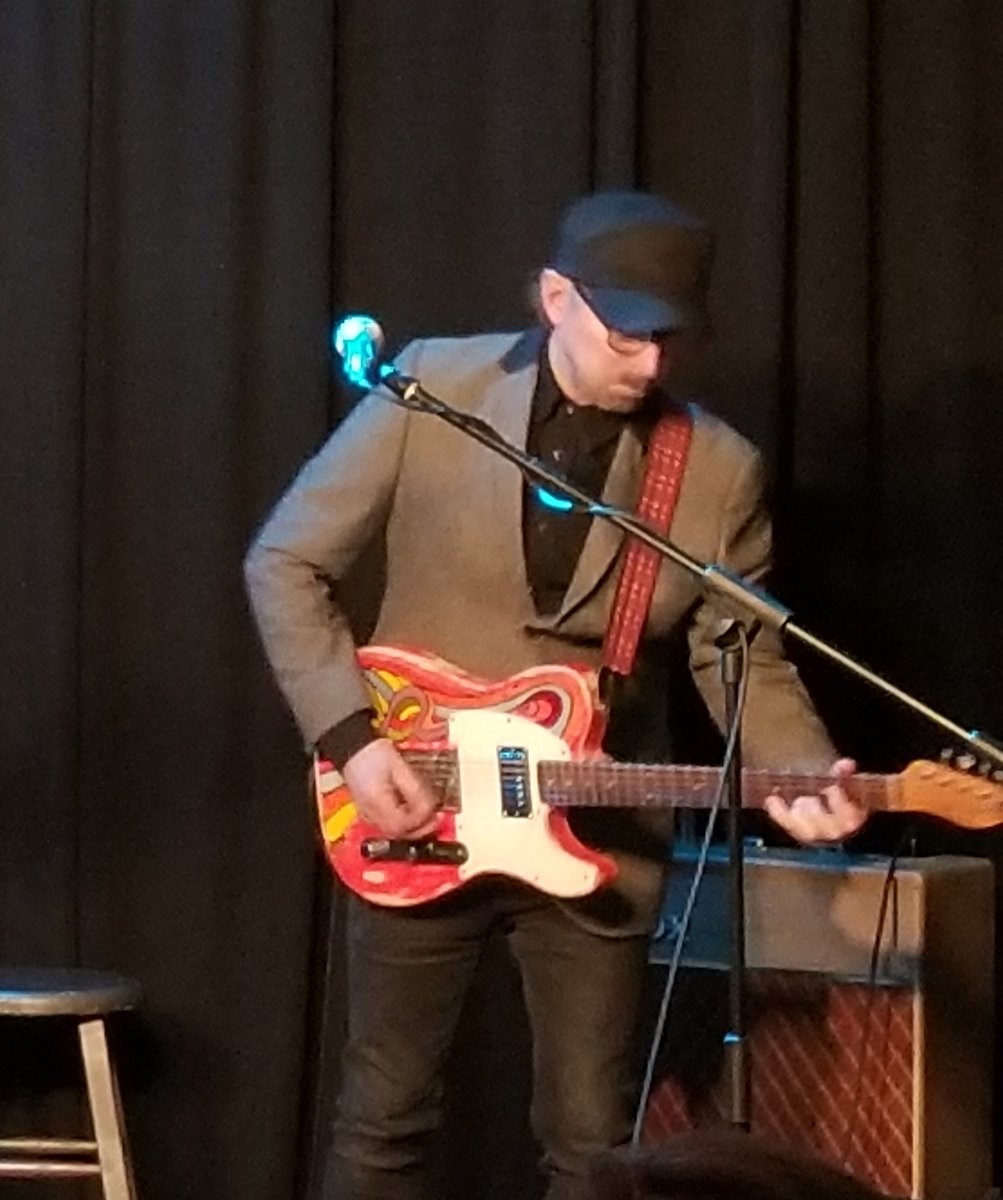 It's #TBT to 2019 and Chris Bennett #moreguitar with the artists of @WolfeRecords at the @LondonMusicClub. Experience the solo work of @chrismoreguitar on his website >> chrisbennettmoreguitar.ca << #Guitarist #IndieArtist #Telecaster #ForTheLoveOfLIVE #LdnOnt