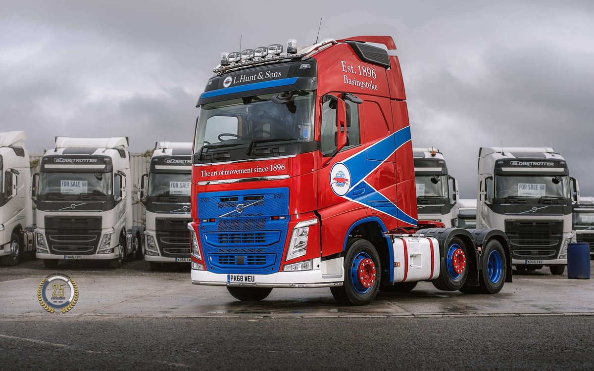 THCUsedTrucks's tweet photo. #ThrowbackThursday

L. Hunt &amp; Sons, a proud, family run business, specialize in unorthodox haulage. We supplied them with a stunning FH540 back in August of last year. 

We also put together a blog regarding our time with L. Hunt which you can read here 👇
https://t.co/p5RraDerxd https://t.co/133Va7x6eI