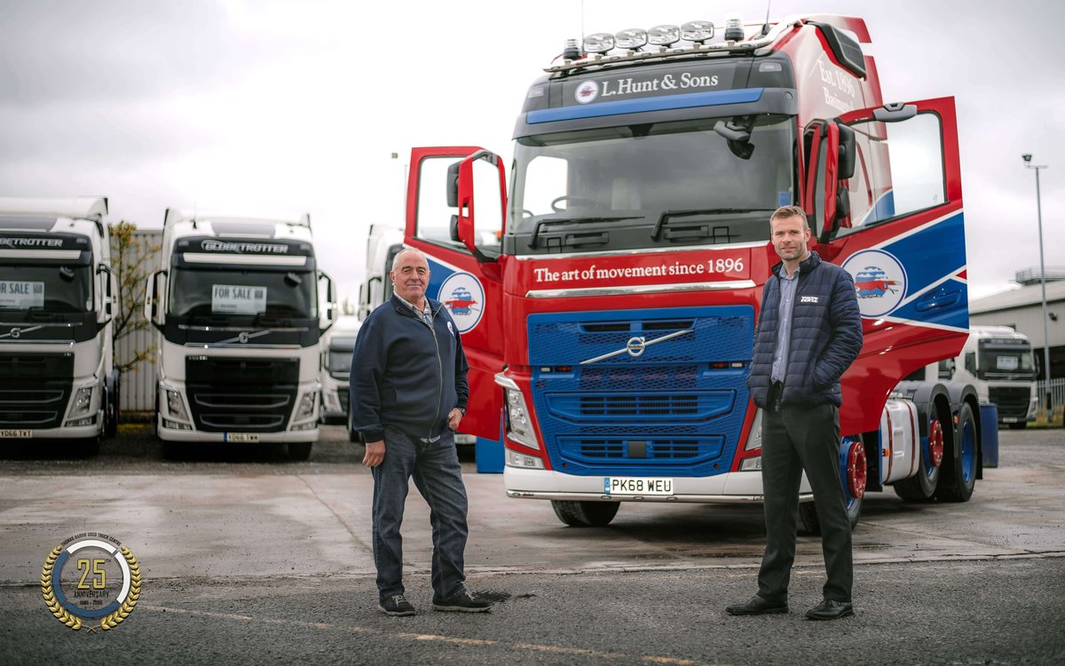 THCUsedTrucks's tweet photo. #ThrowbackThursday

L. Hunt &amp; Sons, a proud, family run business, specialize in unorthodox haulage. We supplied them with a stunning FH540 back in August of last year. 

We also put together a blog regarding our time with L. Hunt which you can read here 👇
https://t.co/p5RraDerxd https://t.co/133Va7x6eI
