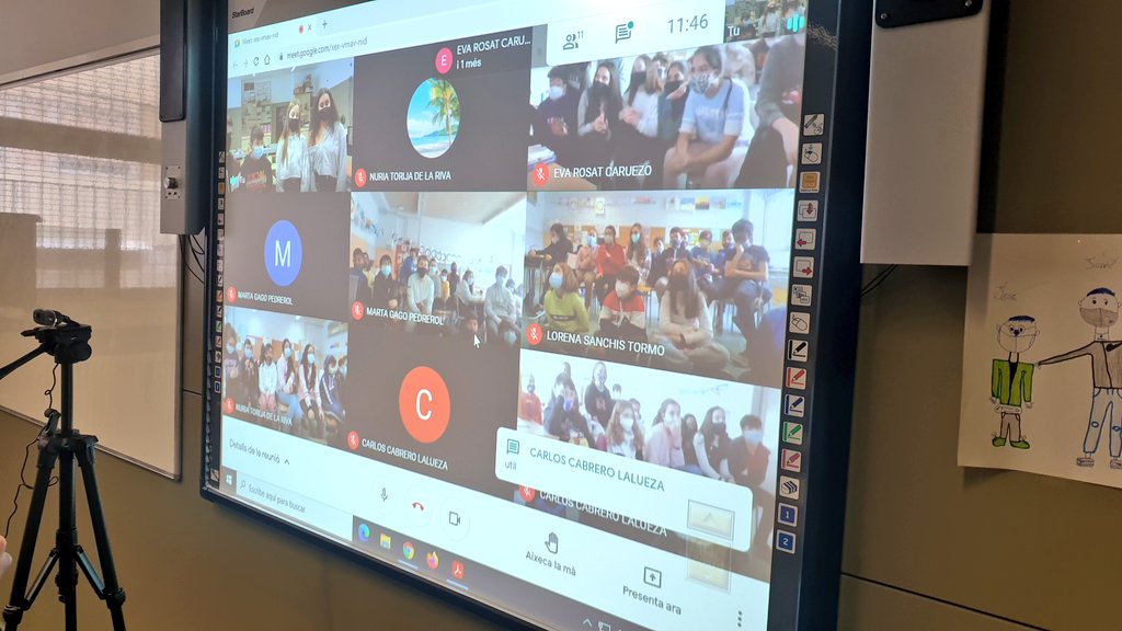 INSEuropa's tweet photo. #VisitaVirtual a l'🏫 dels alumnes de #LaMarina
Els 🙋♀️🙋♂️de 1r d'#ESO han estat uns magnífics amfitrions, explicant i mostrant Qui som, Què fem i Com ho Fem.
Si voleu conèixer més:
👉 https://t.co/hidFuiJO4b
@LHEDUCACIO
#Bellvitge #InsVirtual https://t.co/x9HQy09UBJ