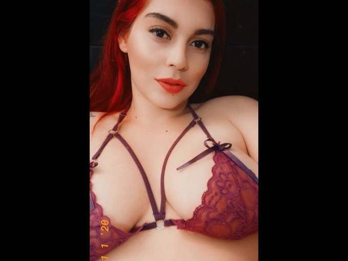 I'm online right now on Skyprivate - pay-per-minute system for Skype live shows. Call me right now in