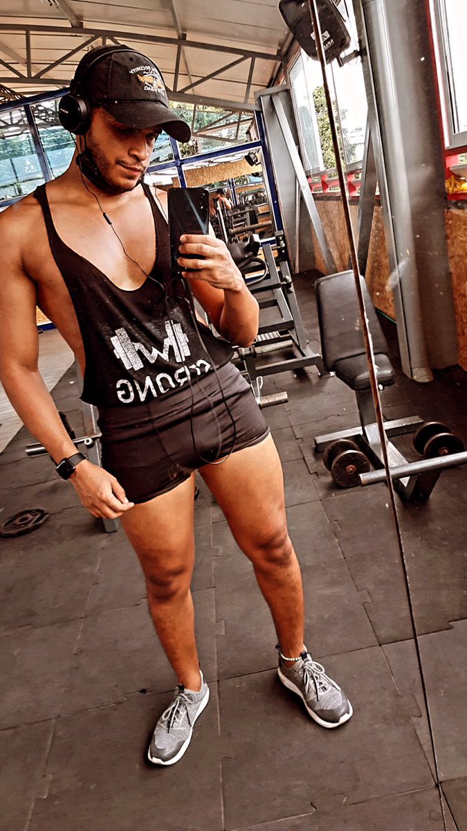 DenchLuis's tweet photo. This is real, this is me. 
#gayboy #gym #gymmotivation #LGTBIQ #ManHunt #musclegay #proudofme #folowme https://t.co/vRRrmwaSjb