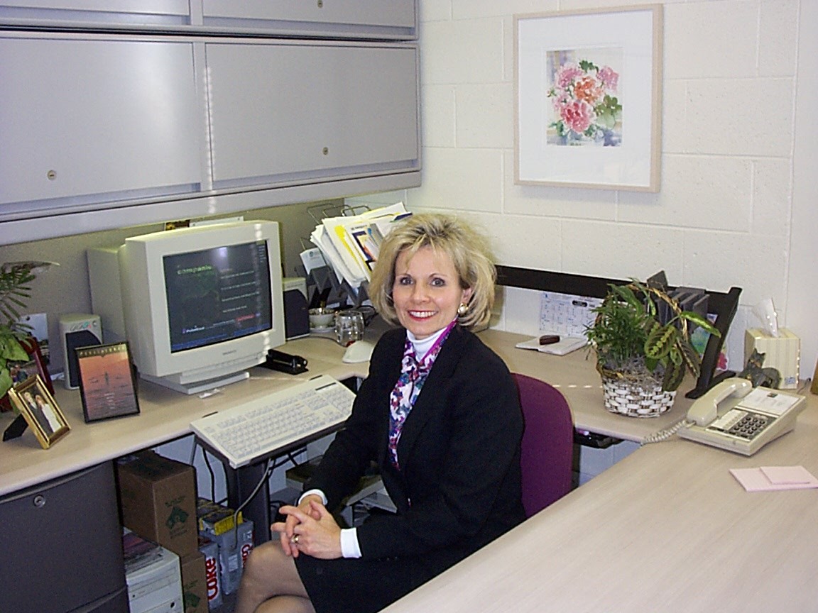 GVSUJobs's tweet photo. #TBT to our office in the 1990s! In 1990, HR was located in Lake Michigan Hall with a total of 15 employees. Do you recognize anyone from these shots?! From left to right, the staff in the photos include Scott Richardson, Sue Lindrup, Bonnie Maka, and Linda Yuhas! #60YearsOfGVSU https://t.co/4l5KBvbToc