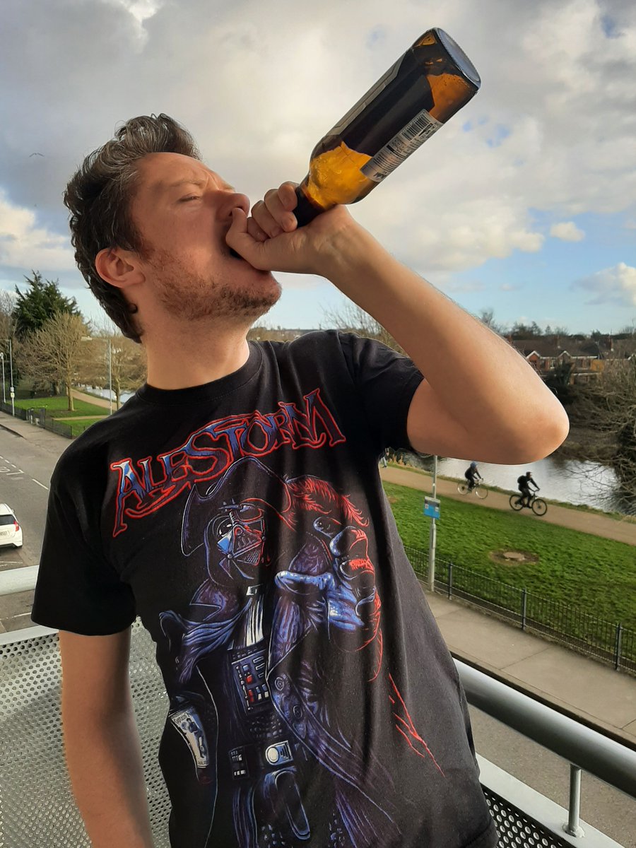 #everytshirtihave Day 17

Oh wow, it's the swashbuckling Scotts, Alestorm!

Keep a keen eye on beer, rum, and wenches with these lads around

#PirateMetal #HeavyMetal