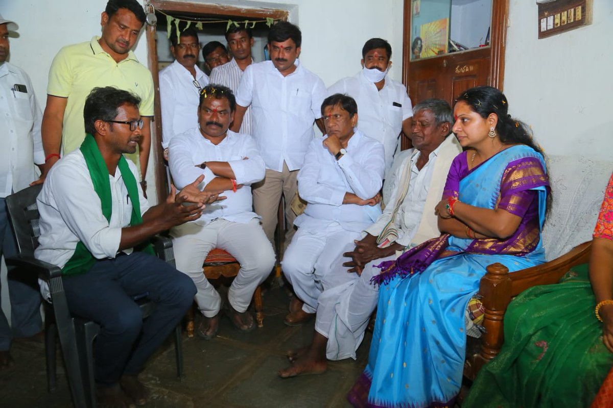 Met the young and dynamic Mavuram Mallikarjun Reddy who left his engineering job to pursue organic farming. It is a matter of great pride for not just him but entire state as he receives ICAR award for cultivating a variety of crop through organic farming.