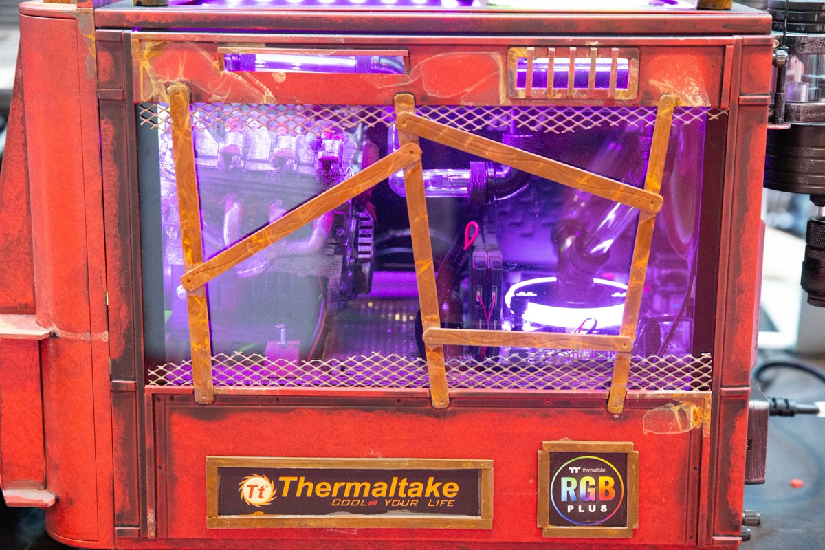 euskalencounter's tweet photo. #Hardware | ¡Para los amantes del #modding, hemos preparado dos competiciones muy interesantes en la #GE15 !
#Casecon y #Casemod, para los que quieran partir de una caja o prefieran construir su mod desde 0 🖥️⚡️
¿Te animas o qué?😜+ info en https://t.co/1EmaudXJrn https://t.co/TxVXxQe79O