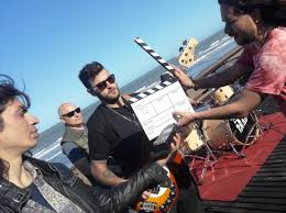 3f_radio's tweet photo. Como todos los jueves, @pablocerain
toma el control musical en #DesdeElMedio 🎤🎤
Hoy nos propone charlar con #La55 desde #SanBernardo 🌊🌊
¡Imperdible entrevista a una gran banda de Rock y Blues!
👉https://t.co/enjTzq5SKx
#3FRadio 📻 https://t.co/ySkpcwSNSH