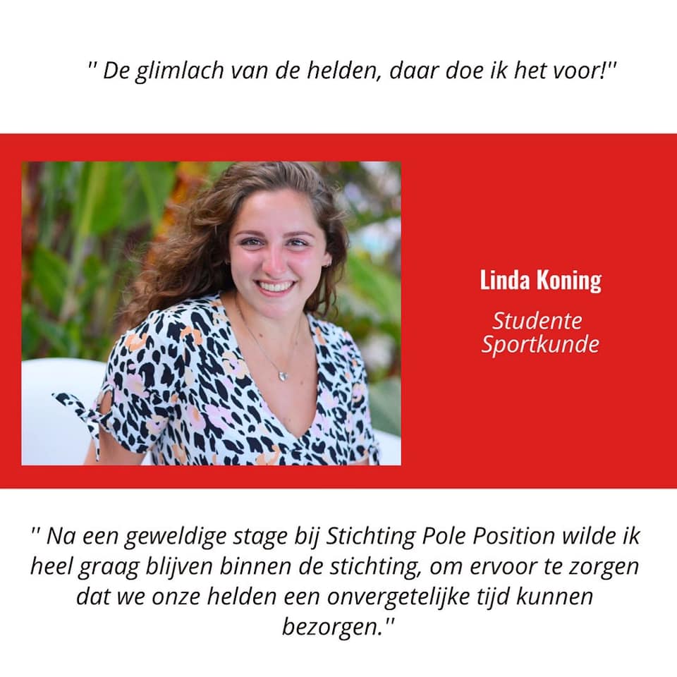 StgPolePosition's tweet image. Het huidige bestuur stelt zich voor! Bestuurslid Linda, penningmeester Elvira, secretaris Tessa en voorzitter Nick.