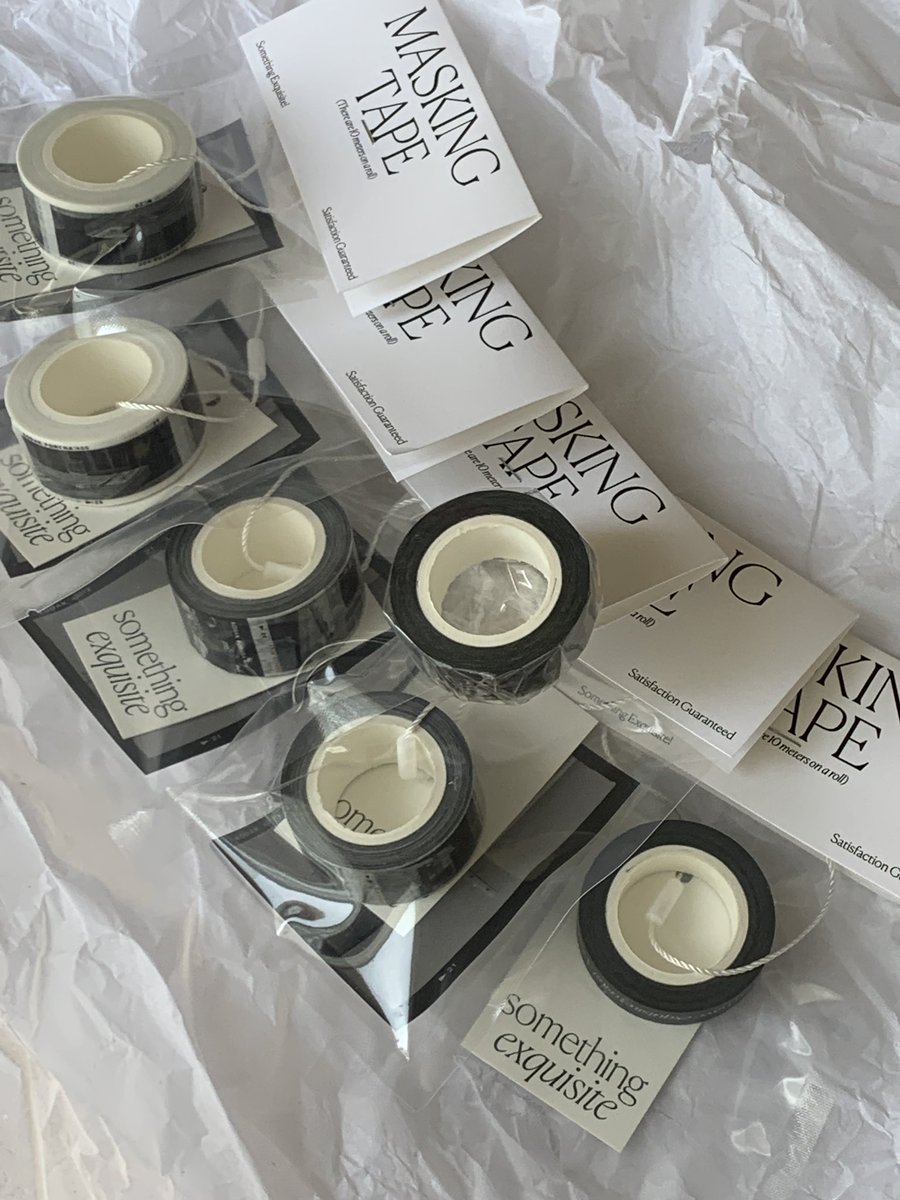 voirlalumiere's tweet image. 드디어 마스킹테이프들 도착 🤍🖤