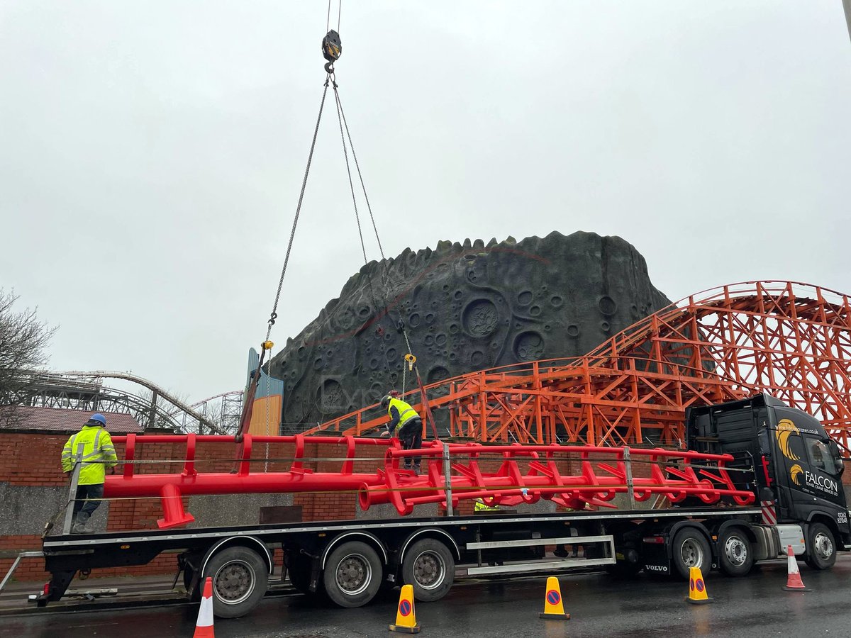 Pleasure_Beach's tweet photo. This week we have been replacing some of the track from the Big One - thank you @ClubPBE for this picture!

We now have some #New #PMBO #rideparts available to buy on our retail site!

#bpb125
#experienceverticalreality 

Available now ⬇️

https://t.co/fHizJ0UmqU https://t.co/uqUWWDOsTP