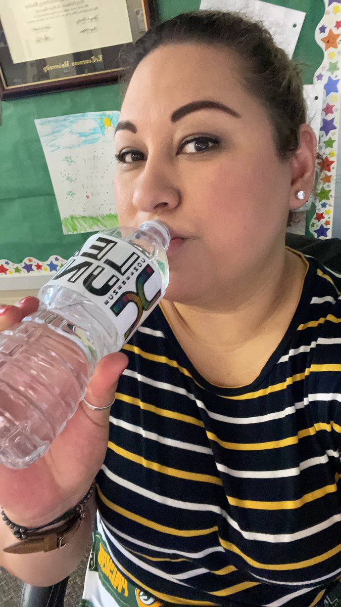 Mrs_E_Alejos's tweet image. H2O for the bright mind 😉 #LEARNINGUNMASKED thanks!