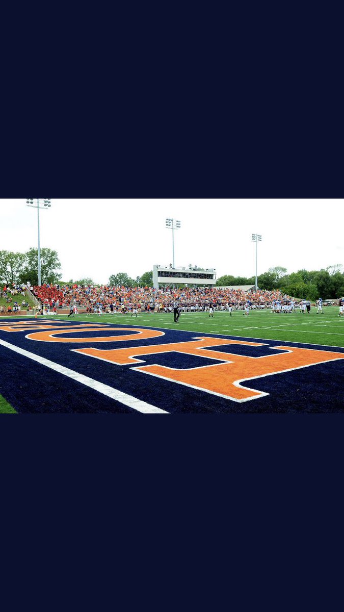 110% committed!!! #Godutch #bleedorangeandblue <a href="/PStuursm/">Peter Stuursma</a> <a href="/coachmricketts/">Mike Ricketts</a> <a href="/CoachHawken/">Andrew Hawken</a> <a href="/SCHSArmorUp/">Stoney Creek Football</a> @cougars_stoney
