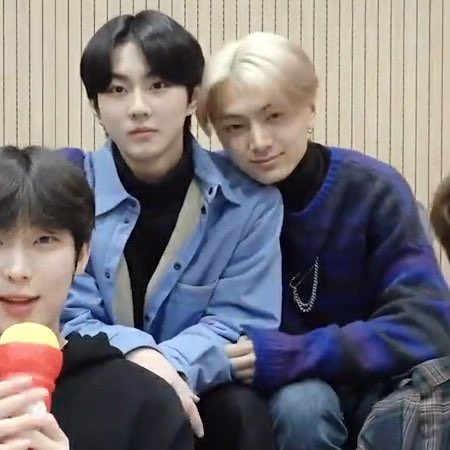 พี่โจ ขยับไปหน่อยมันเบียด😡