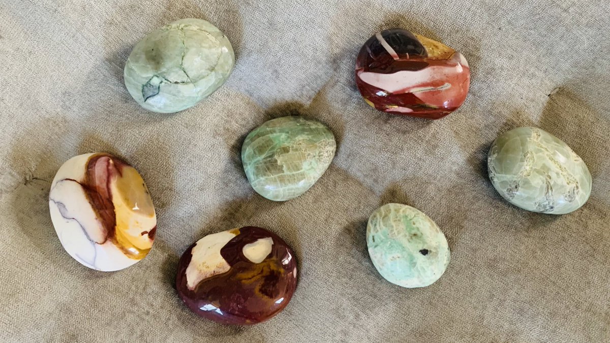 💎🌿FREE GIFTS🌿💎

The next 7 orders will get a large semi-polished palmstone with their purchase! 🤩✨

(Don’t forget to use code WELCOME2021 for 15% off until 2/28!)