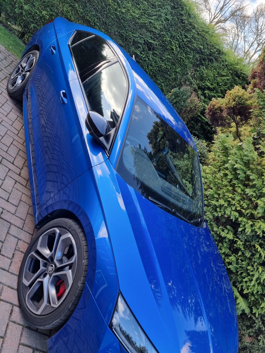 David Cave tweet media