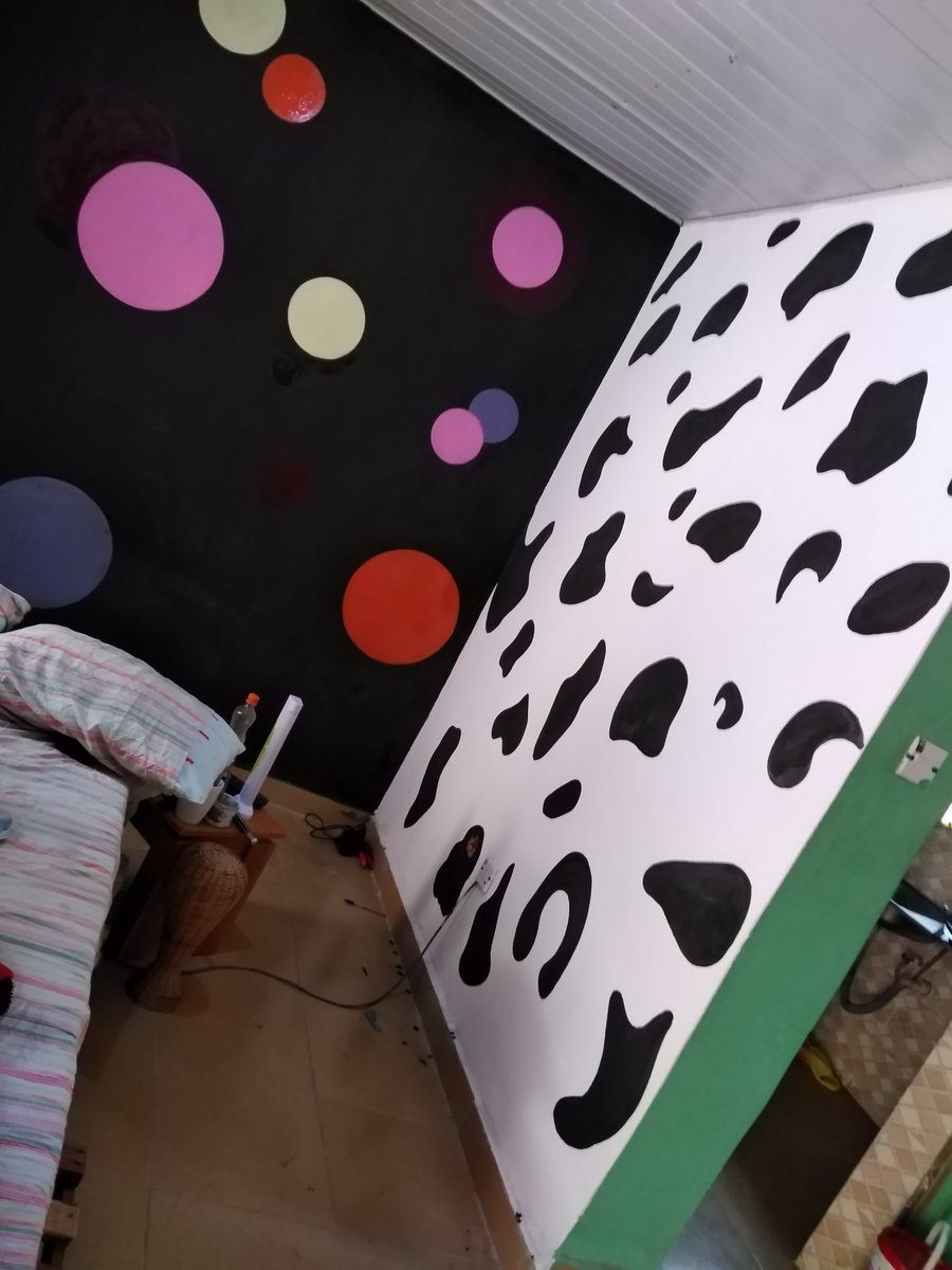 draynzyilben's tweet photo. What's stopping you from painting ur room, shop or office.. 🤔🤔
#DCDM https://t.co/G8RQEOmwnD