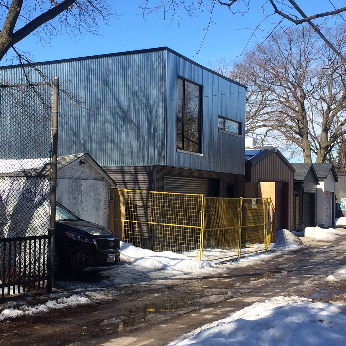 East side laneway house by <a href="/LanescapeCA/">Lanescape</a> and <a href="/LanewayBuilder/">Laneway Home Experts</a>  via <a href="/HousesLaneway/">Toronto Laneway Houses and Garden Suites</a>