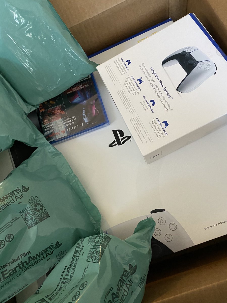fresher9277's tweet photo. @YtNextGenGaming @GameStop drop from 2 days ago. Package already delivered this morning!!! Once again you are the GOAT . https://t.co/2hxlbzNyBD