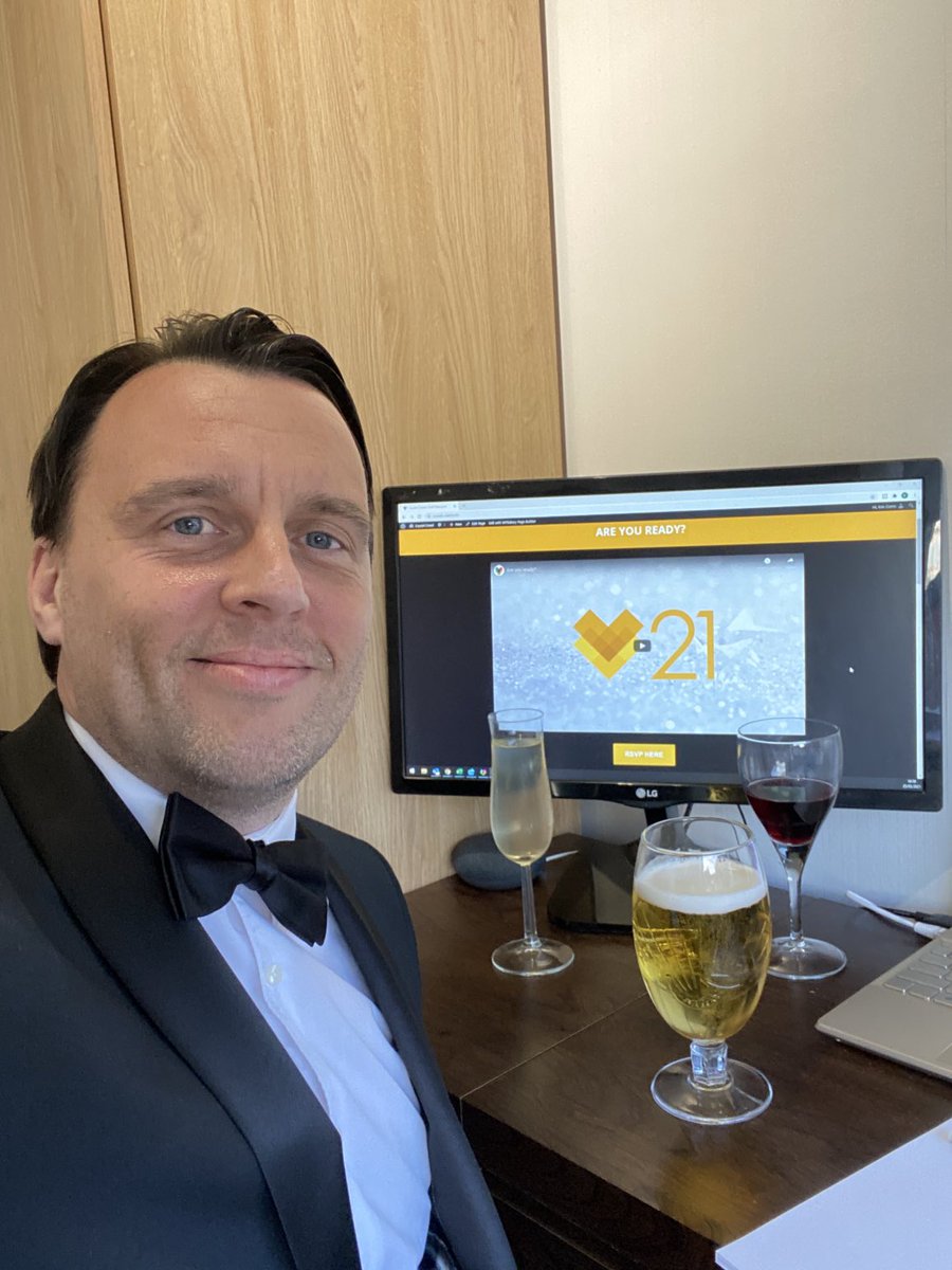 kcorns's tweet photo. It’s time!! #crystalball21 ⁦@CrystalS_F⁩ https://t.co/3Xdxn03wj5