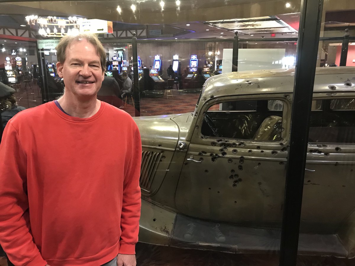 Bonnie and Clyde’s death car (obviously riddled with bullets) on display at Whiskey Pete’s Casino in Primm, Nev. https://t.co/gxajk2sfHG
