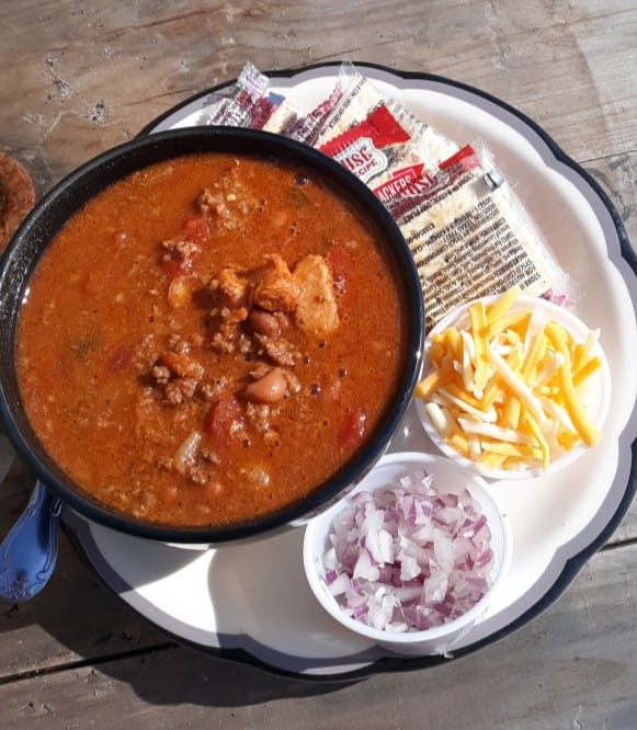 T.F. Saloon tweet media