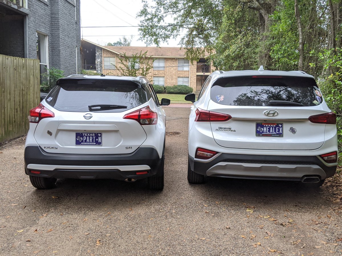 PartinMeAlex's tweet image. You know how much we love our @myplates over here at PMA....we can't get enough of our podcast plates. Now you'll know when we are out and about. There is no hiding. #Partin #MeAlex  🤣💜