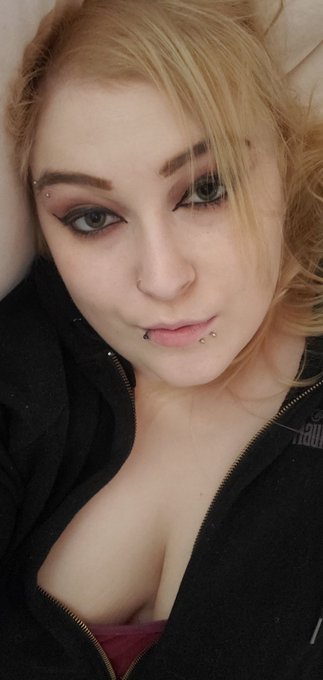 Why do I look so old 😭 https://t.co/lQZc480REk<a href="/tag/niteflirt"class="tags"><span>#niteflirt</span></a>