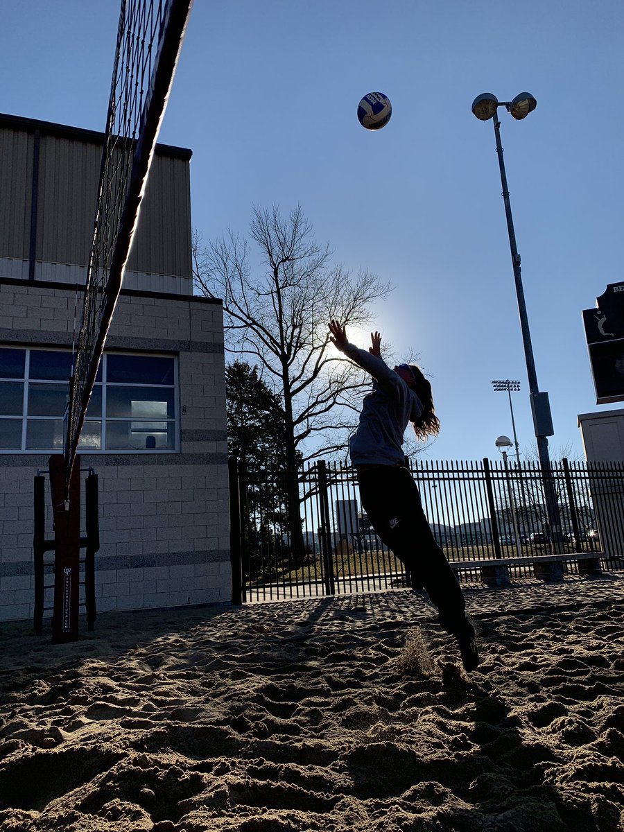 MoStateBeach's tweet photo. 𝘼𝙇𝙈𝙊𝙎𝙏 ⏰ #beachSZN https://t.co/XgCpbQvDqA