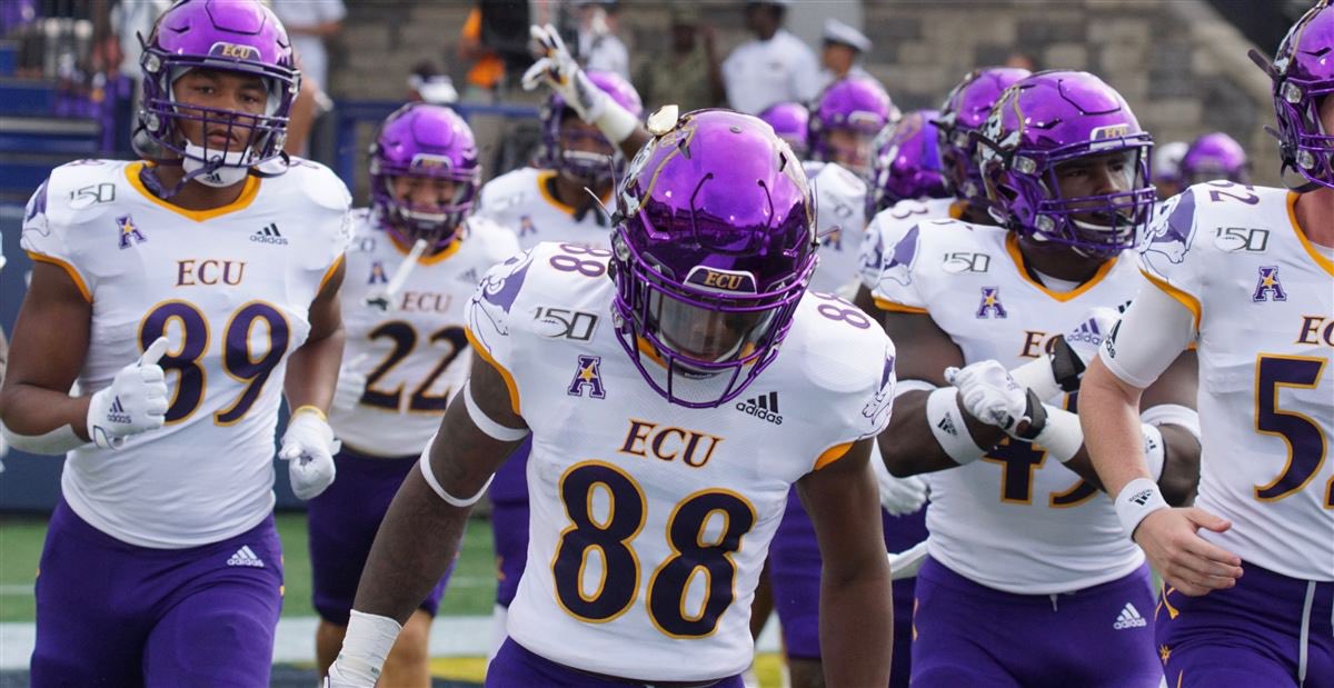 itsmari_12's tweet photo. Blessed and honored to say I have received an offer from East Carolina University!@CoachC_Foster @RecruitGeorgia @BCTROJANFB @ECUPiratesFB https://t.co/vNLpRTvBkq