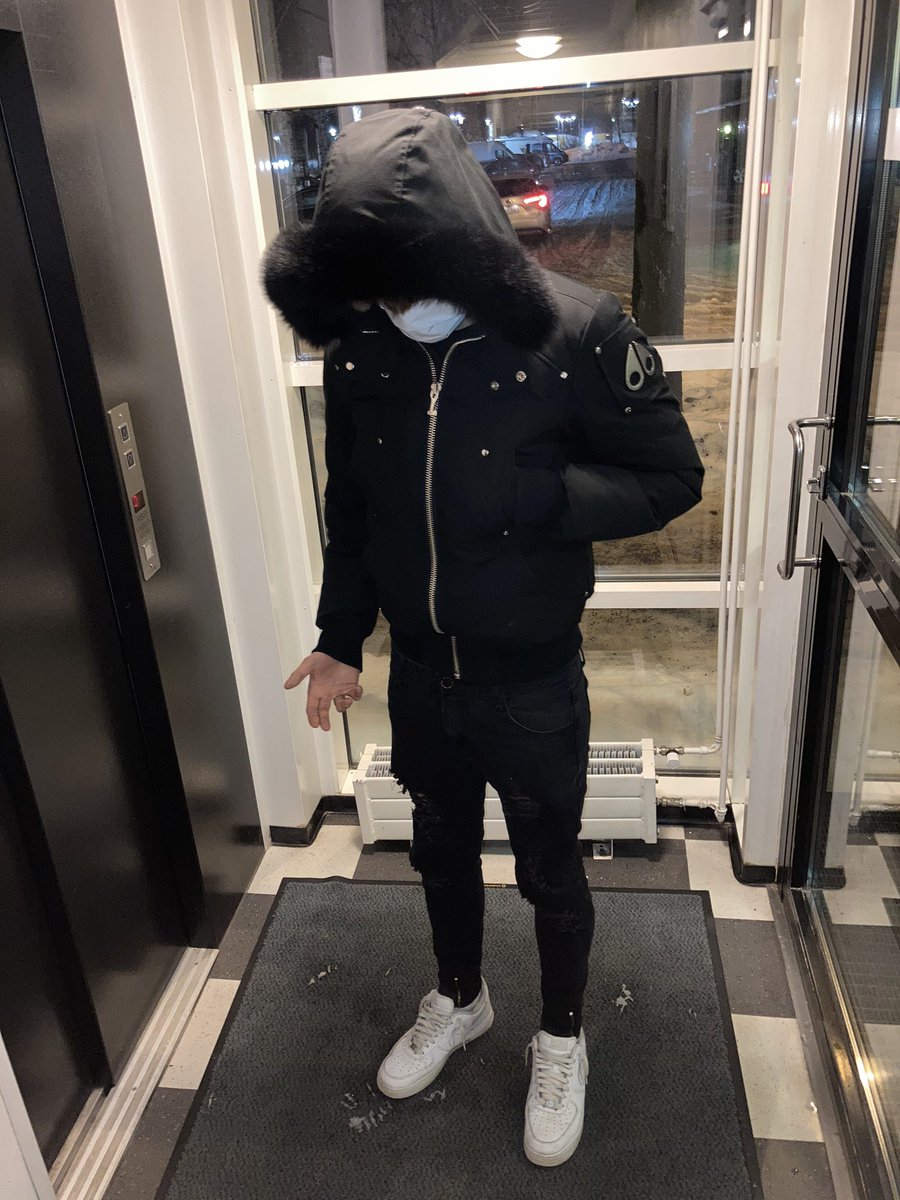 🎒 tweet media