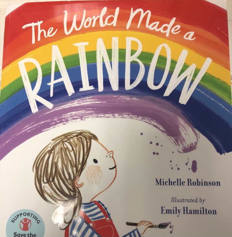 cara_aikman's tweet photo. When P2 made a rainbow. Art, Science and HWB #makingrainbows 🌈 https://t.co/JR7t2BtUw6