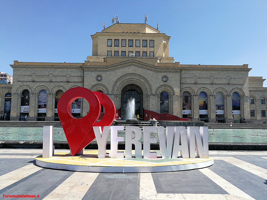 TurismoItaliaNw's tweet photo. Comabbio racconta l'Armenia: grandi nomi per la rassegna che presenta il Paese delle albicocche. Dal 5 marzo
Leggi la notizia https://t.co/oyRTJ7gsnj
#Armenia #Comabbio #rassegna #comabbioraccontalarmenia @NadiaPasqual #Turismo #cultura https://t.co/klLsRHnq0N