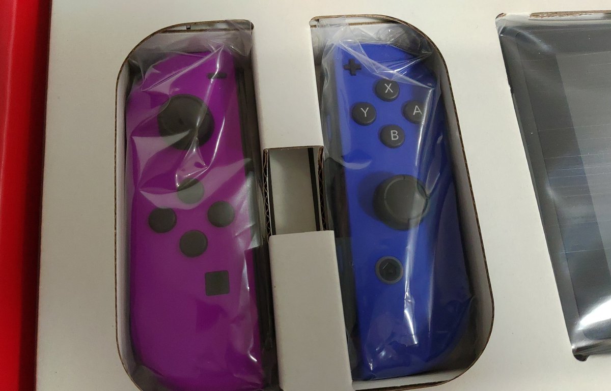 うらら على تويتر 予想よりだいぶ早く23日の祝日に２台目switch届いた 紫青可愛い D やはり旧switchはカセット読み込み部分が壊れ気味だったようで新switchではちゃんとボイスチャット出来るようになって息子大喜び 良かった良かった アマングアスも