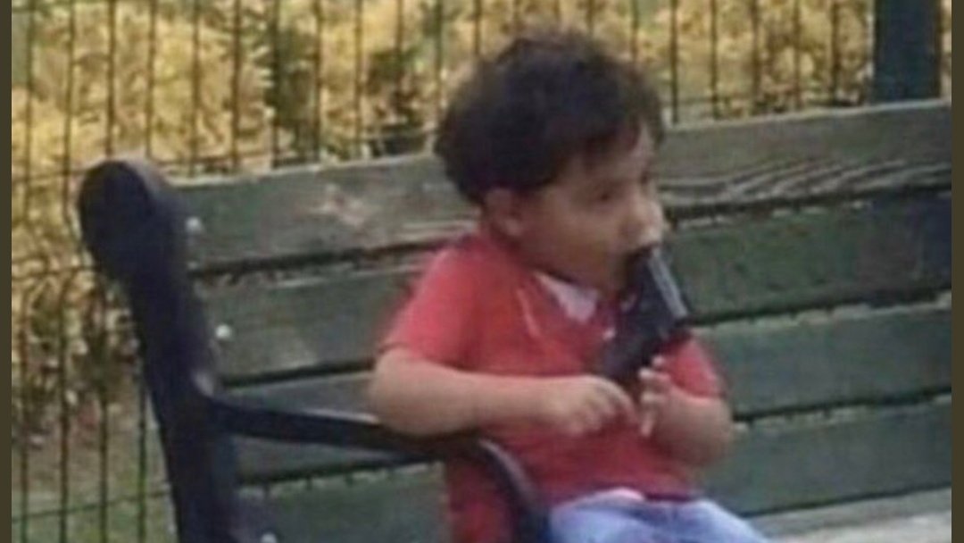 ciddi ciddi oturmuş tweet atarak sosyal medyadan sesimizi duyurmaya çalışıyoruz ve asla umursanmıyoruz şaka gibi #TurkishStudentsLivesMatters