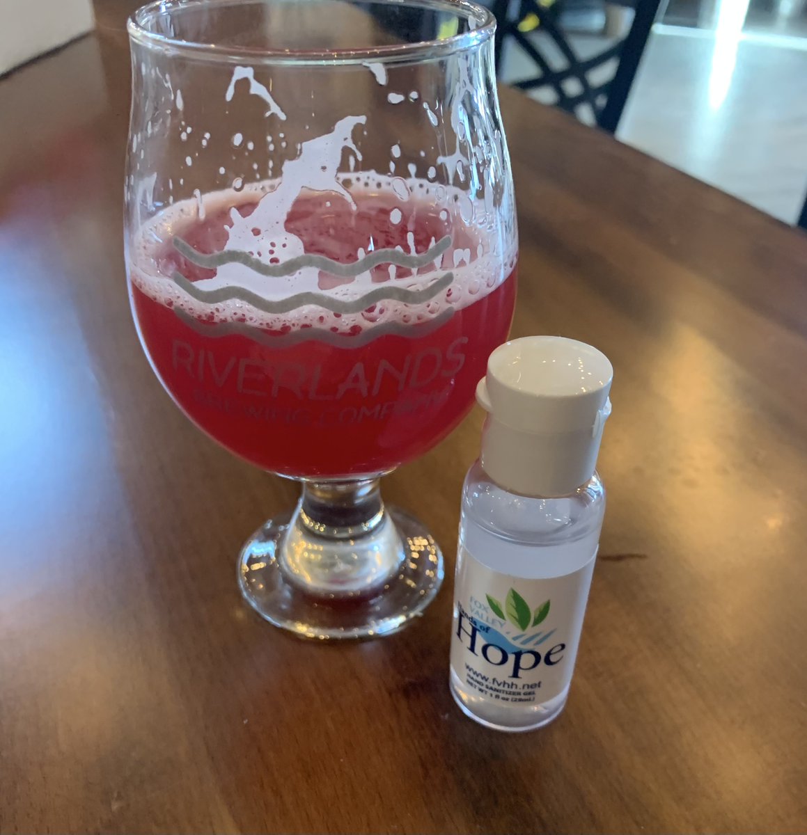 FVHandsofHope's tweet image. Cheers to Hope is happening TONIGHT! We are so excited to launch this inaugural, virtual event which benefits FVHH's no-cost grief services. Thank you to all who are participating, we can't wait to see you there!
#Cheerstohope #Givemorehope #wearewithyoufvhh #fvhh