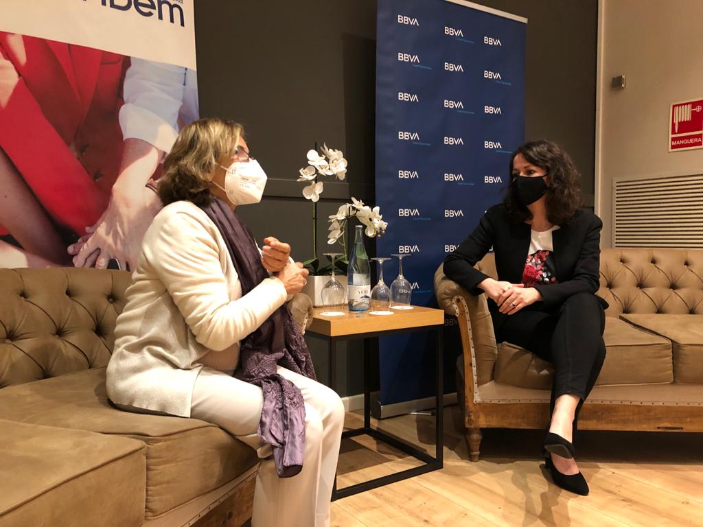 FundacioFidem's tweet photo. ⏰ En 20 minuts comencem les #TardesFIDEMBBVA amb Drolma Lizcano!
Carmen Pérez-Pozo, @BufetePerezPozo, entrevista a la guanyadora dels #PremisFIDEM20 a l'Empresa Familiar.
📲 Encara pots inscriure't: https://t.co/Kv3DxXW9nR https://t.co/z0KXD7xwEk