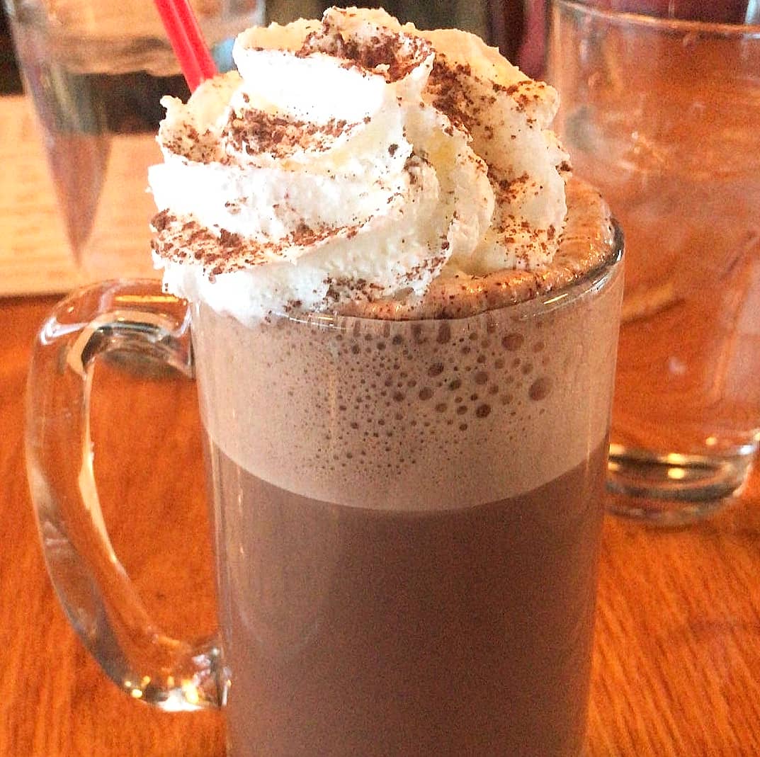 SilverForkLodge's tweet image. "French Toast and hot chocolate from Silver Fork Lodge is the best combination on a cold day." 
Reposted from Utah.Foodie on IG

#silverforklodge #brighton #utah
