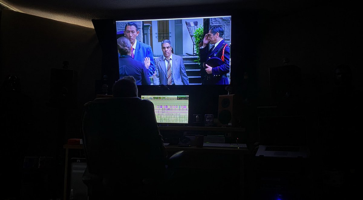 dontworryfilms's tweet photo. Ultimas revisiones... #audio #pelicula #postprocucción #correcciondecolor #dontworryfilms  contacto@dontworryfilms.com https://t.co/Jt7E89SayB