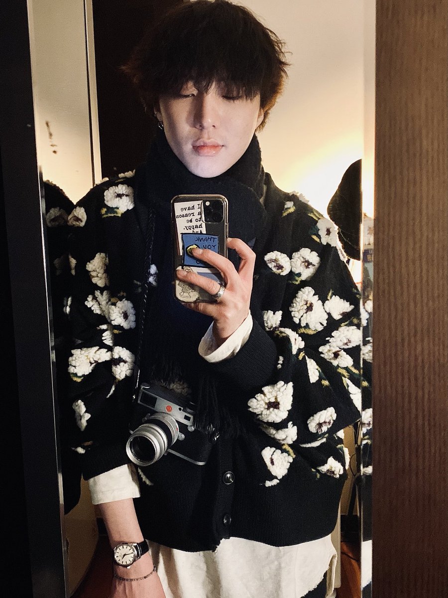 official_yoon_'s tweet photo. Good night IC🌙 https://t.co/j5wWOgQQ4Z