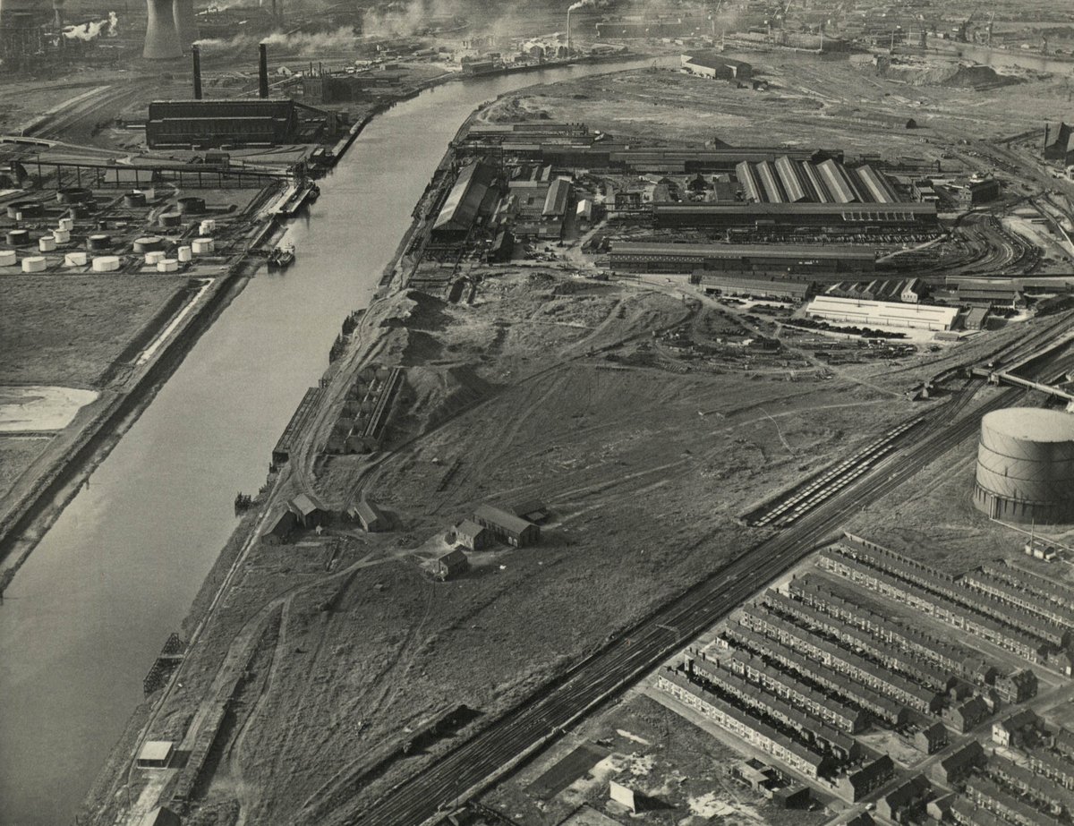 TeesAmp's tweet photo. At one point, Middlesbrough was producing one third of the UK's pig iron output. Middlesbrough people helped to build the world. #Ironopolis 🌎

Today around the same site, TeesAMP is home to leading advanced manufacturing companies. Could you join us?

https://t.co/BZRWea9WUO https://t.co/mBpWnVt7n8