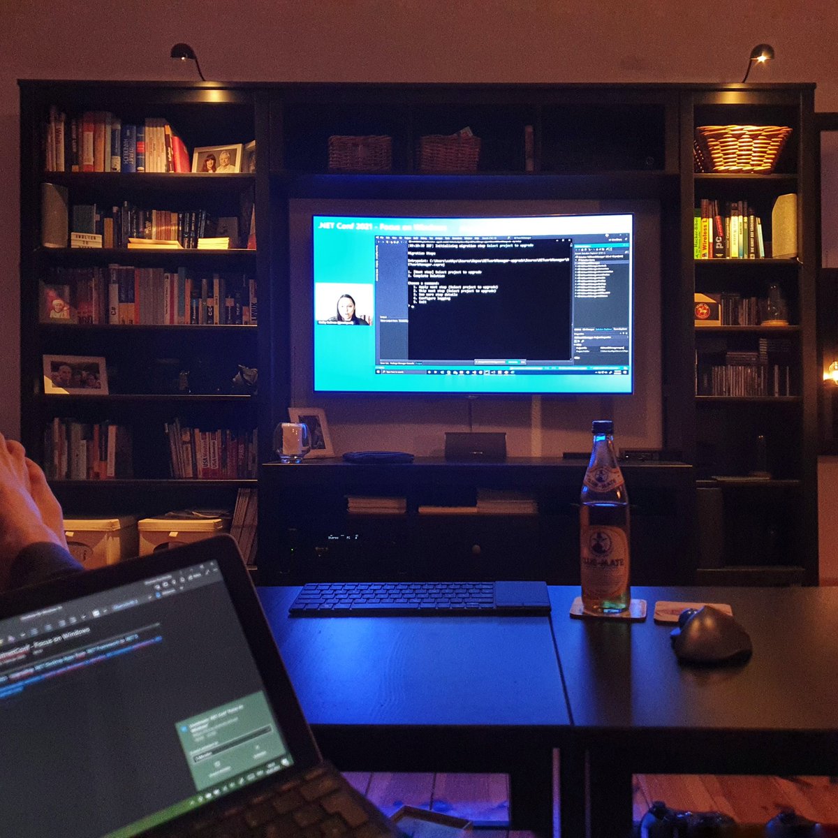 troschinsky's tweet photo. Conference Evening 🙌
#dotnetconf #dotnet5 #dotnetcore https://t.co/hzbmsxcyIm